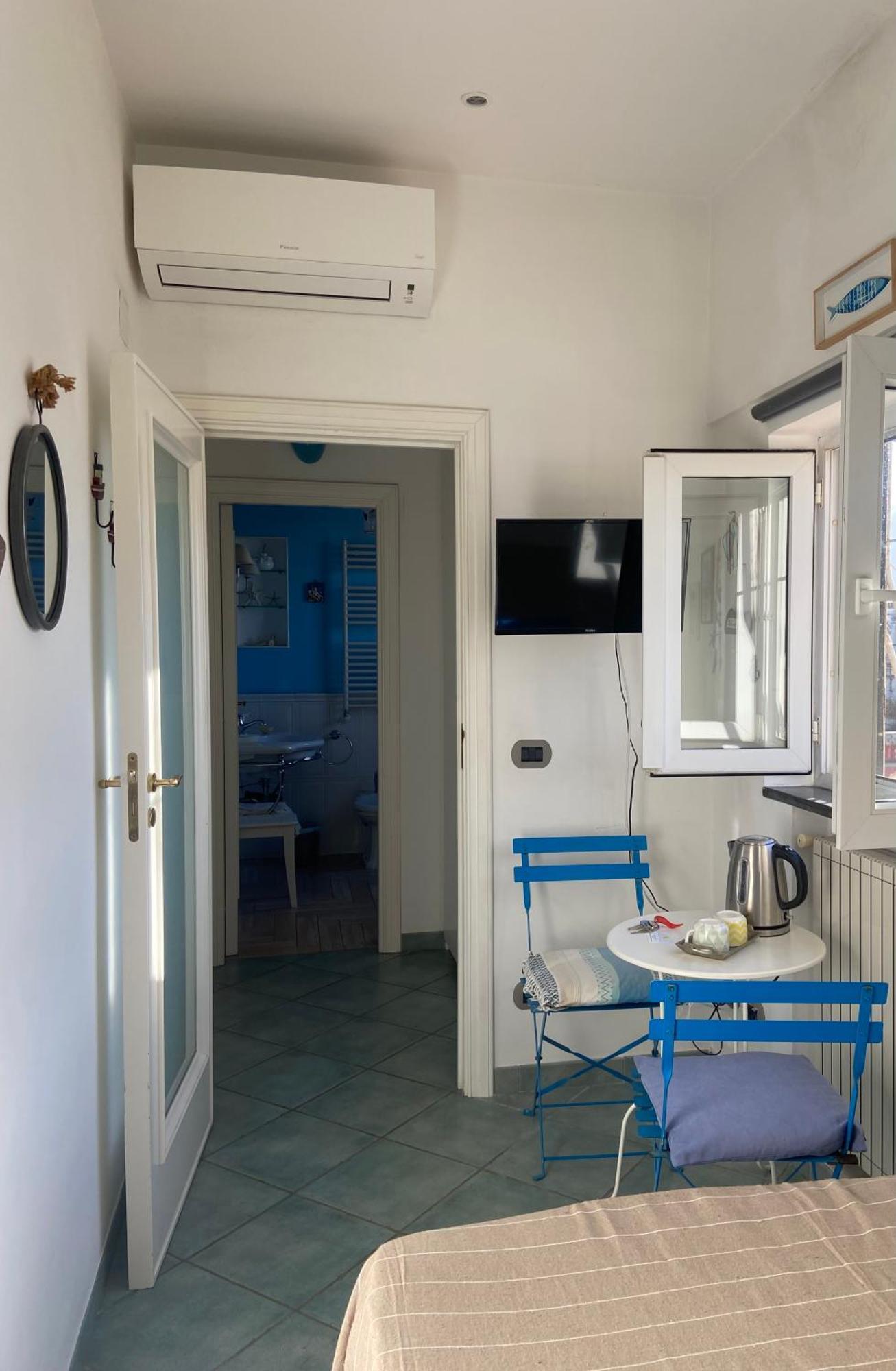 Bed and Breakfast La Casa Sui Tetti Neapel Exterior foto