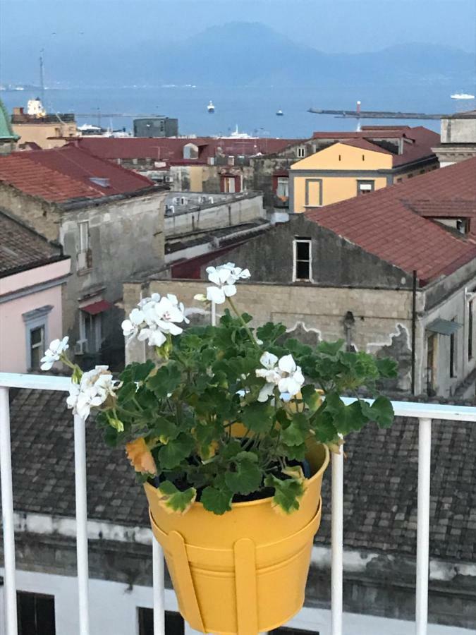 Bed and Breakfast La Casa Sui Tetti Neapel Exterior foto