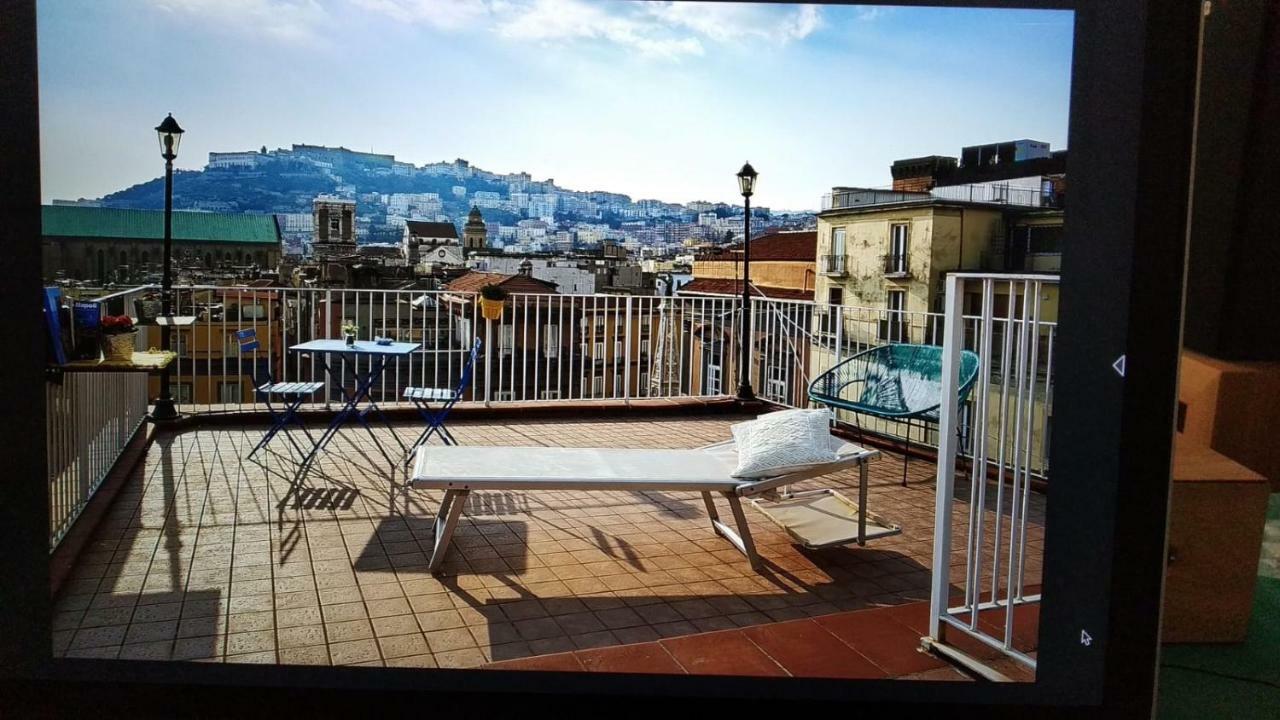 Bed and Breakfast La Casa Sui Tetti Neapel Exterior foto